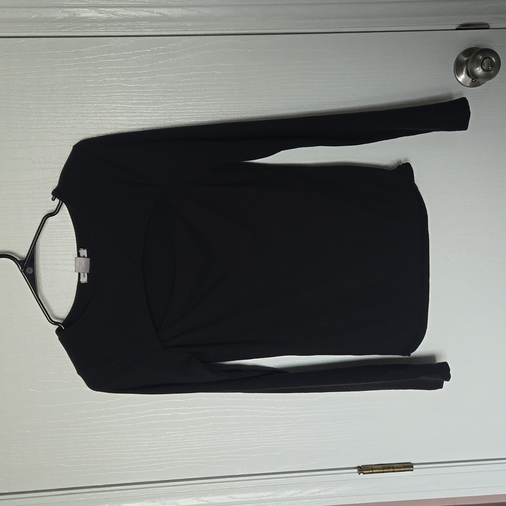 CAUTION TO THE WIND | Black Long Sleeved Ribbed Tee with cut out